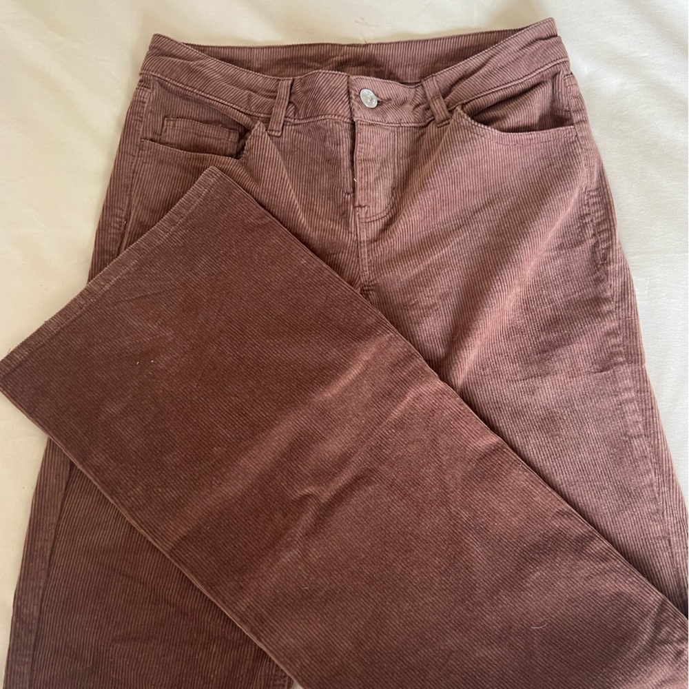 BRAND NEW - NEVER WORN! brown low waisted jeans